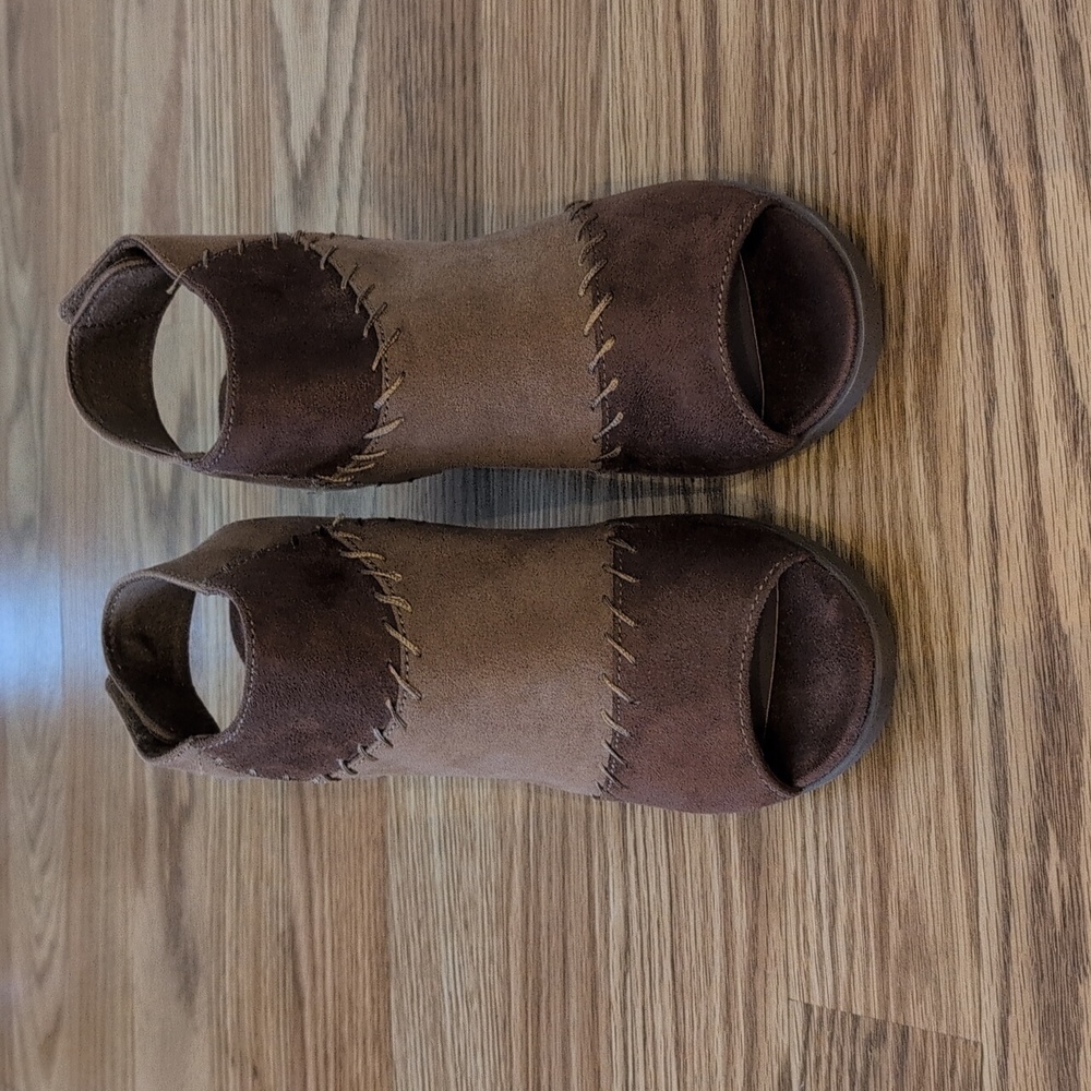 Dept222 Ava Stylish Chestnut Peep-Toe Ankle Boots - Picture 3 of 5